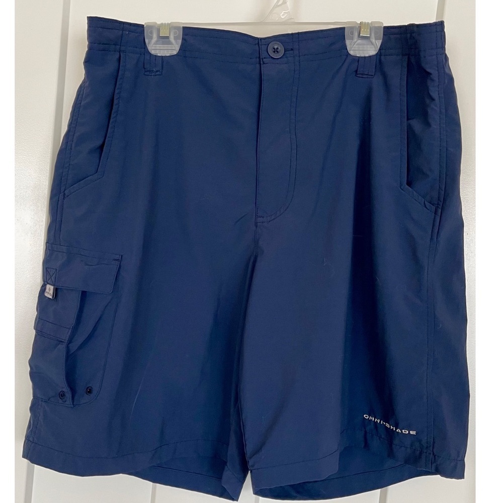 Columbia Men's Navy Blue Athletic Cargo Shorts